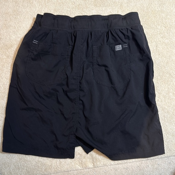 L.L. Bean Skort Skirt Black Nylon Blend Outdoor NWT Women's Small - Picture 4 of 6